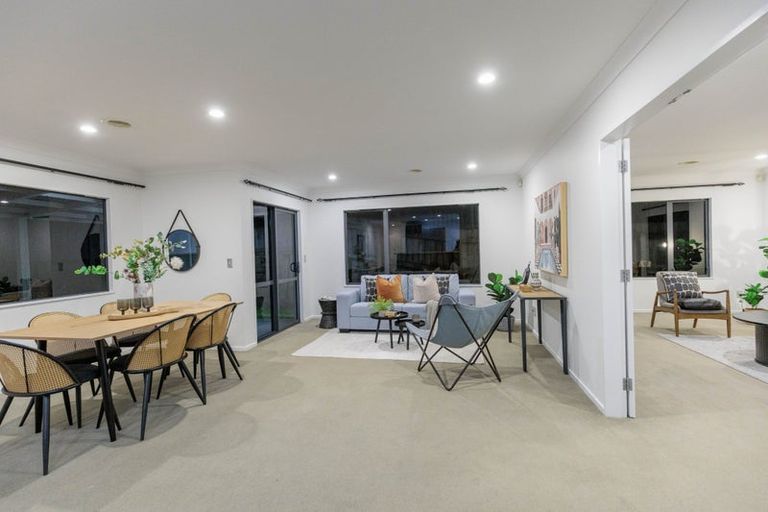 Photo of property in 80 Erlestoke Crescent, Churton Park, Wellington, 6037