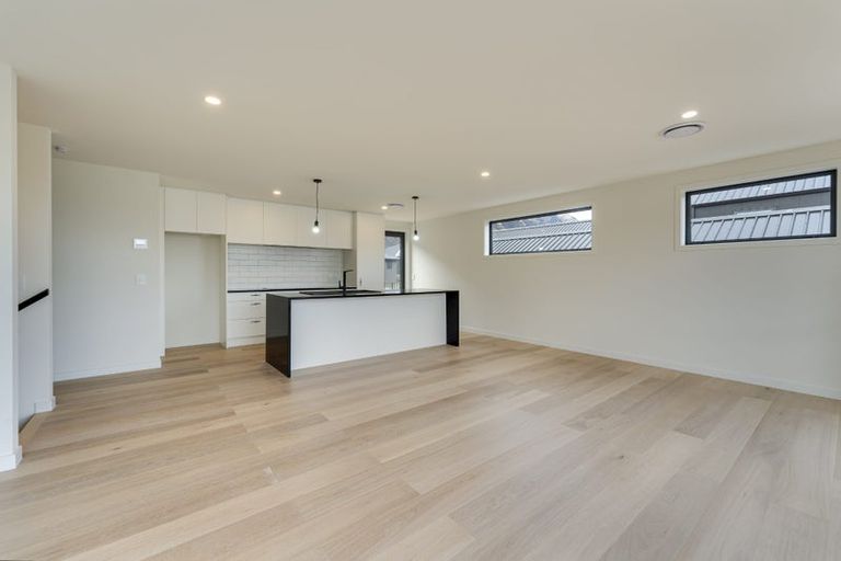 Photo of property in 104 Spur Ridge Rise, Jacks Point, 9371