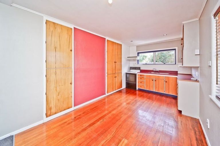 Photo of property in 8 Gwendoline Place, Glenview, Hamilton, 3206