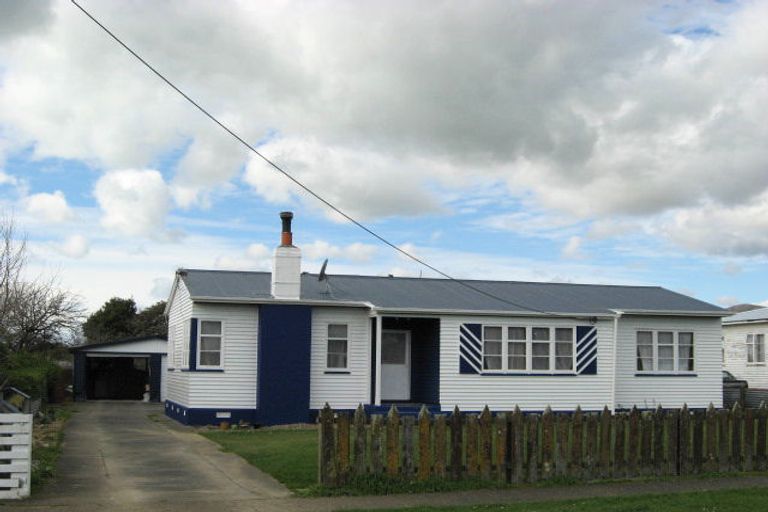 Photo of property in 49 Stout Street, Shannon, 4821