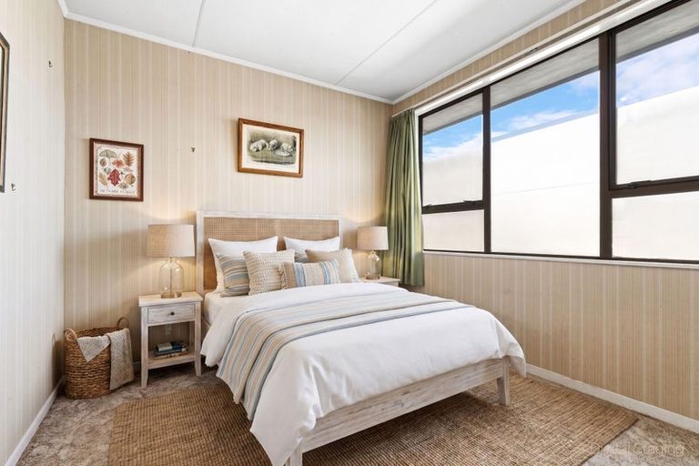 Photo of property in 6 Warren Street, Foxton Beach, Foxton, 4815