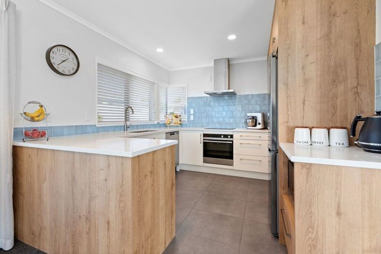 Photo of property in 2/492 Otumoetai Road, Otumoetai, Tauranga, 3110