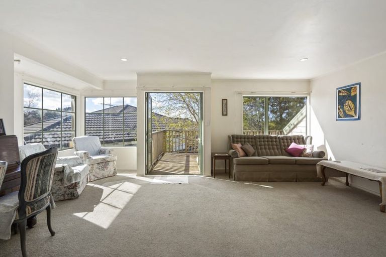 Photo of property in 13 Pigeonwood Lane, Albany, Auckland, 0632