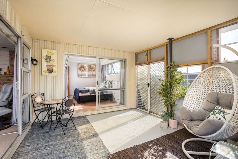 Photo of property in 27 High Street East, Waitara, 4320