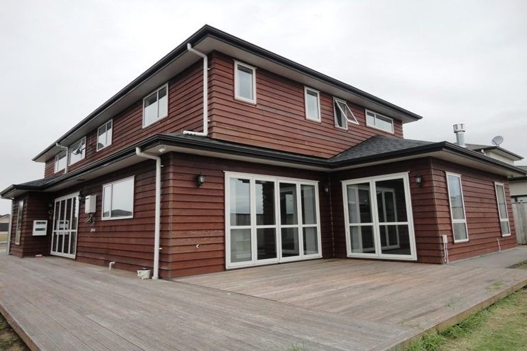 Photo of property in 4 Rossini Court, Karaka, Papakura, 2113