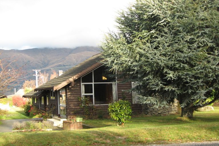 Photo of property in 26 Wiley Road, Wanaka, 9305