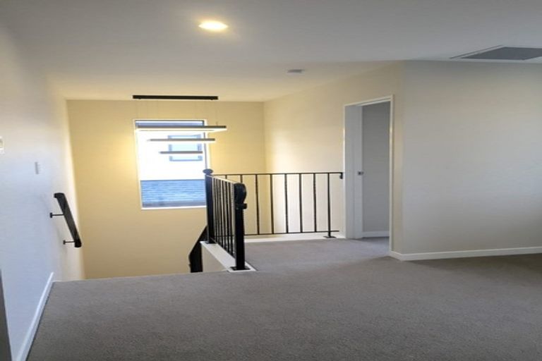 Photo of property in 11 Kota Lane, Hobsonville, Auckland, 0616