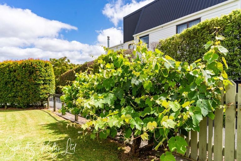 Photo of property in 13a Whaka Street, Maungaturoto, 0520