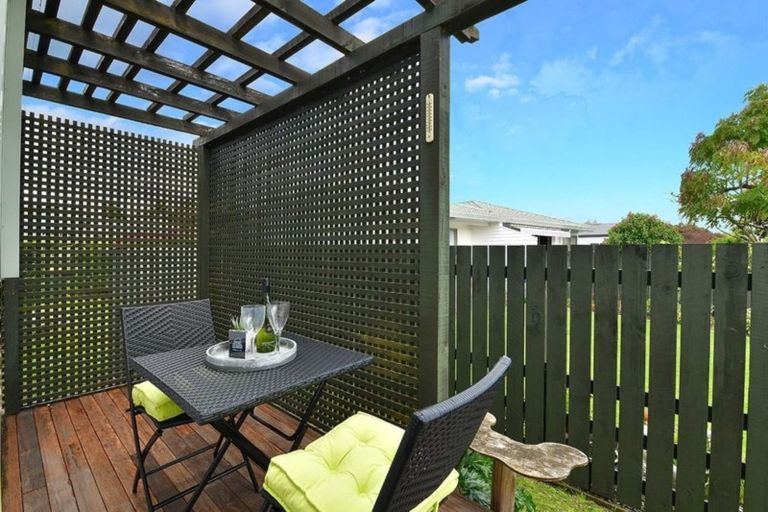 Photo of property in 1/12 Miro Street, Helensville, 0800