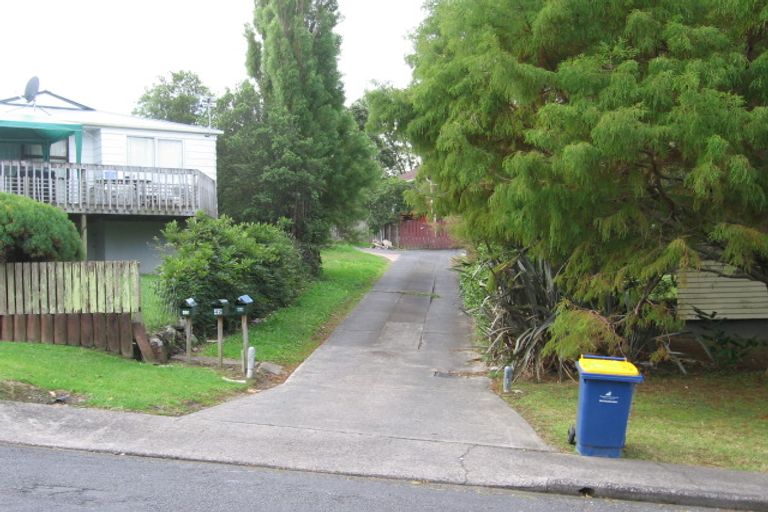 Photo of property in 40 Glenbervie Crescent, Massey, Auckland, 0614