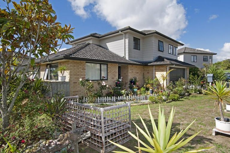 Photo of property in 7 Misty Valley Drive, Henderson, Auckland, 0612