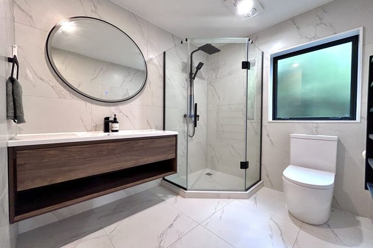 Photo of property in 5/3c Long Bay Drive, Torbay, Auckland, 0630