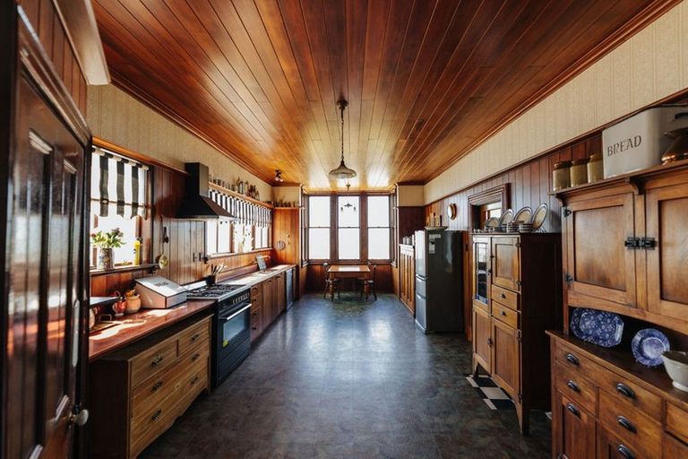 Photo of property in 19 Wharfe Street, South Hill, Oamaru, 9400