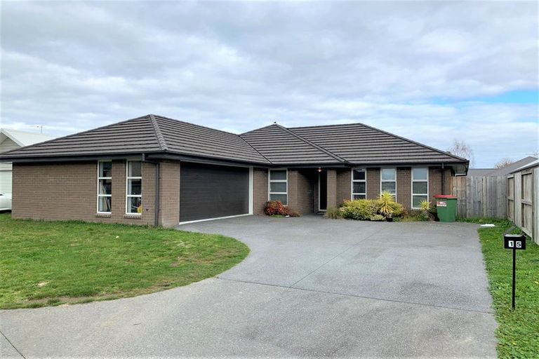 Photo of property in 15 Teatree Close, Huntington, Hamilton, 3210