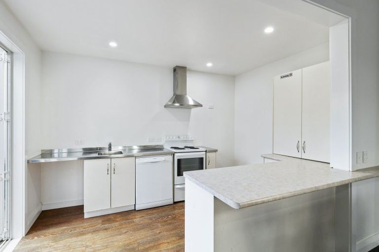 Photo of property in 210 Courtenay Street, New Plymouth, 4312
