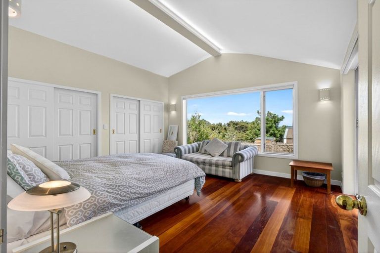 Photo of property in 8 Robertson Street, Russell, 0202