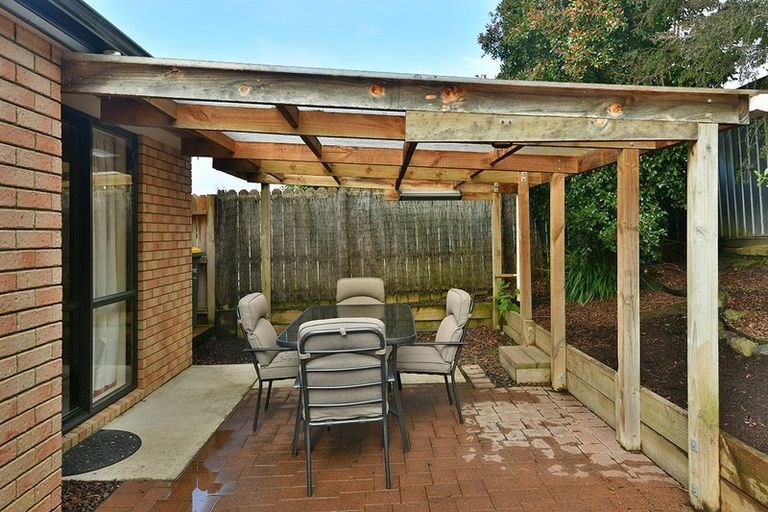 Photo of property in 30 Cabeleigh Drive, Helensville, 0800