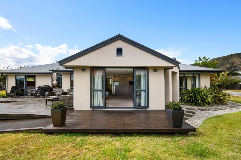 Photo of property in 12 Willowridge, Wanaka, 9305