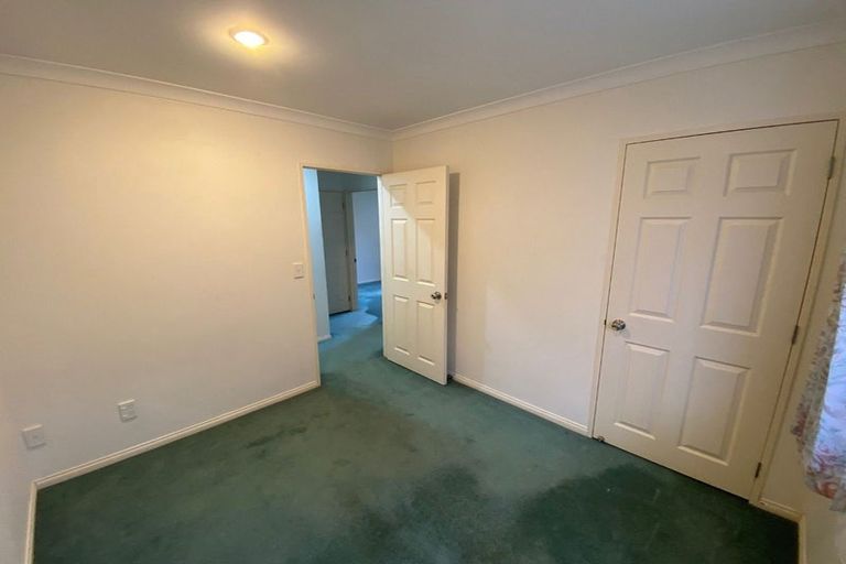 Photo of property in 44 Larne Avenue, Pakuranga Heights, Auckland, 2010