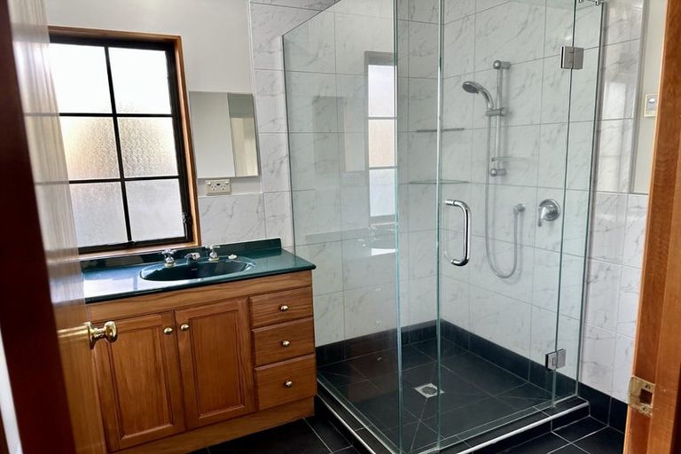 Photo of property in 11 Woodgate Court, Fitzherbert, Palmerston North, 4410