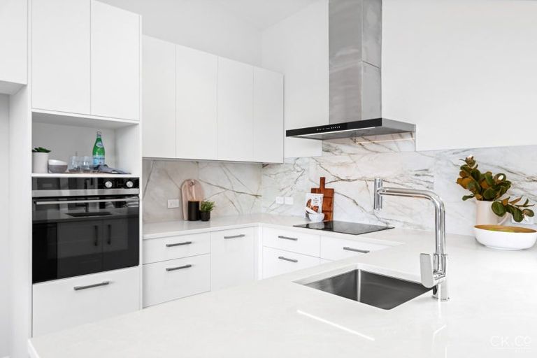 Photo of property in 18 Colorado Road, Totara Park, Upper Hutt, 5018