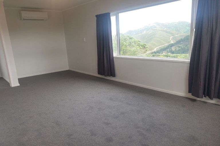 Photo of property in 15a Maple Grove, Kingston, Wellington, 6021