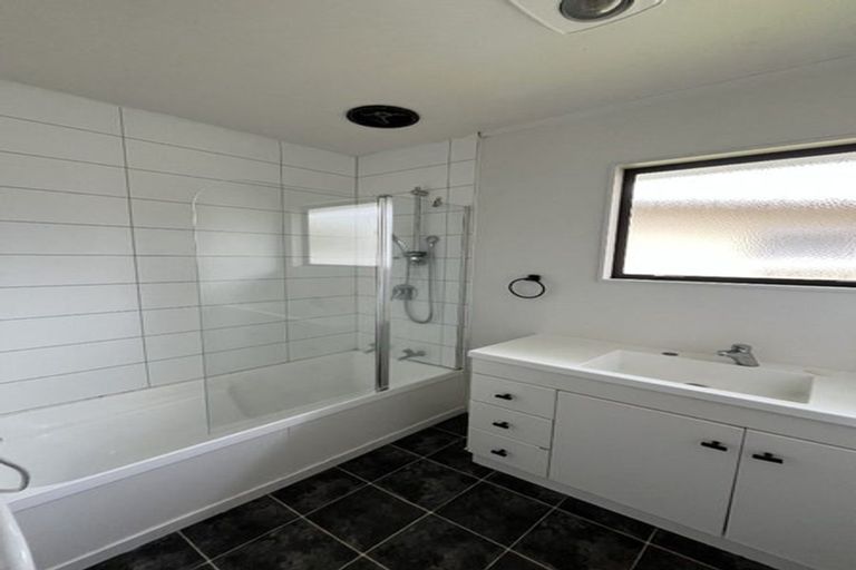 Photo of property in 363 Cambridge Road, Hillcrest, Hamilton, 3216