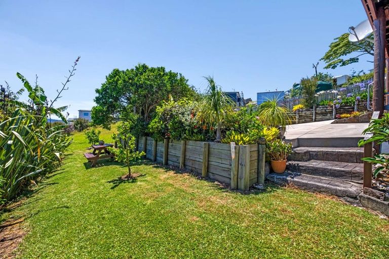 Photo of property in 24 Bay View Road, Cable Bay, 0420