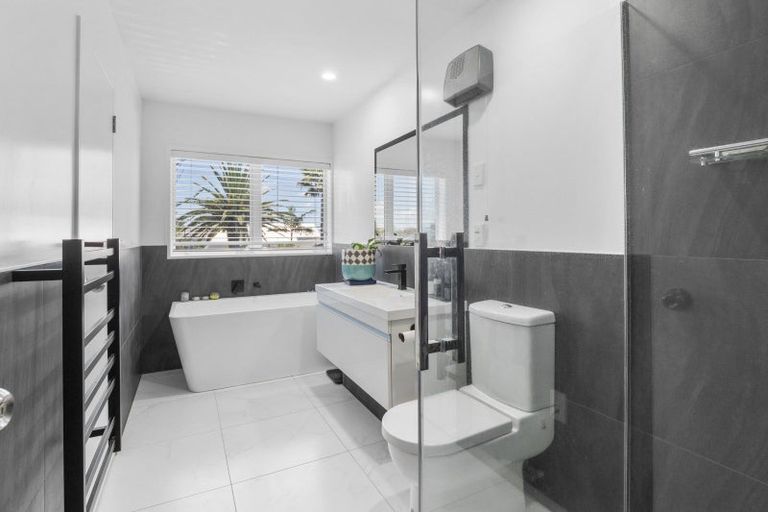Photo of property in 185b Oceanbeach Road, Mount Maunganui, 3116