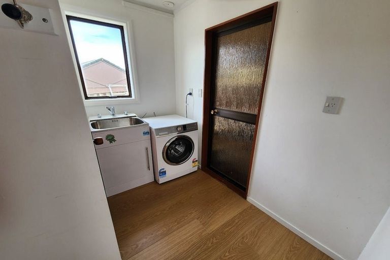 Photo of property in 1 Lindis Close, Kelson, Lower Hutt, 5010