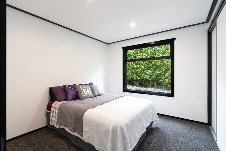 Photo of property in 112 Kawiu Road, Levin, 5510