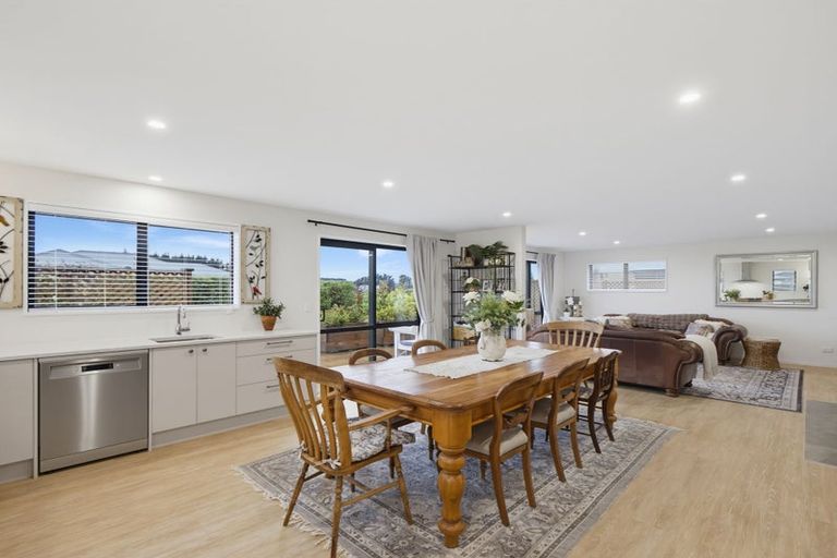 Photo of property in 2/3 Loe Place, Amberley, 7410