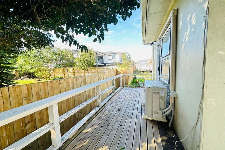 Photo of property in 39 Cambridge Terrace, Papatoetoe, Auckland, 2025