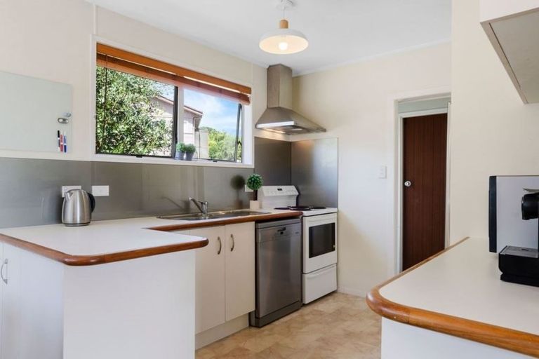 Photo of property in 69 Awaruku Road, Torbay, Auckland, 0630