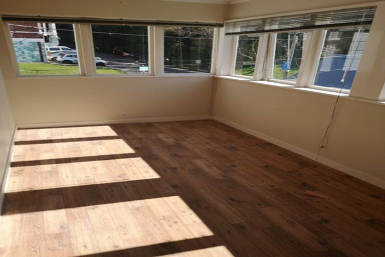 Photo of property in 133 Grant Road, Thorndon, Wellington, 6011