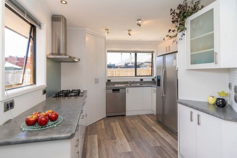 Photo of property in 30 Ngawhatu Road, Stoke, Nelson, 7011