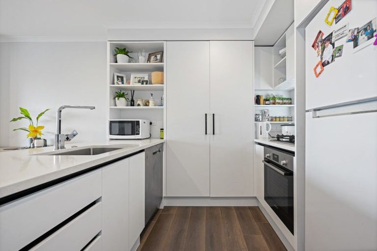 Photo of property in 9/14 Ruakiwi Road, Hamilton Lake, Hamilton, 3204