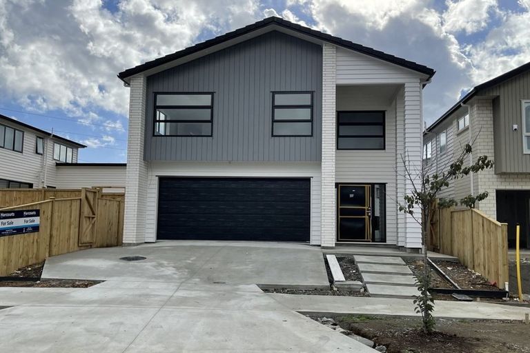 Photo of property in 4 Puruatanga Drive, Flat Bush, Auckland, 2019