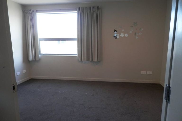 Photo of property in 9/2 Stone Street, Miramar, Wellington, 6022