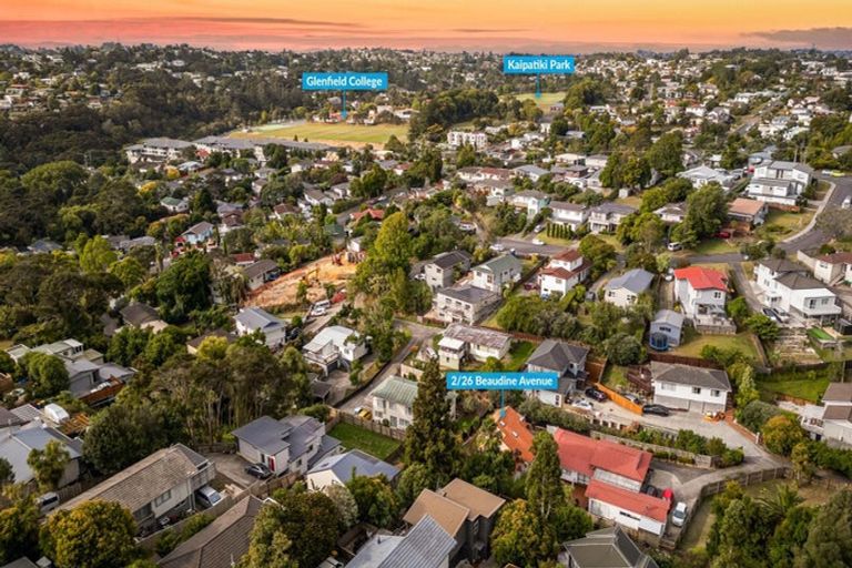 Photo of property in 2/26 Beaudine Avenue, Glenfield, Auckland, 0629
