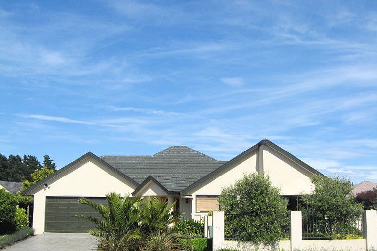 Photo of property in 43 Aston Drive, Waimairi Beach, Christchurch, 8083