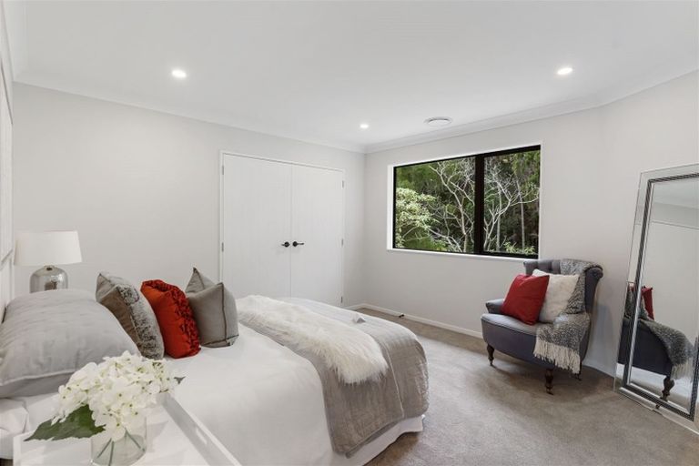 Photo of property in 44 Drumbuoy Drive, Flat Bush, Auckland, 2019
