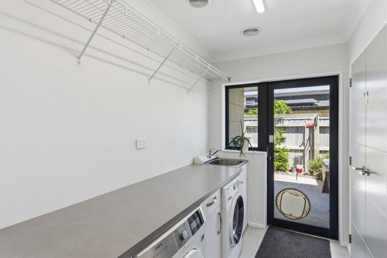 Photo of property in 19 Taranui Way, Paraparaumu Beach, Paraparaumu, 5032