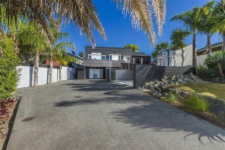 Photo of property in 37 Killarney Avenue, Torbay, Auckland, 0630