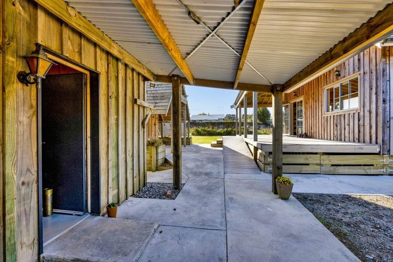 Photo of property in 28 Bridger Place, Eltham, 4322