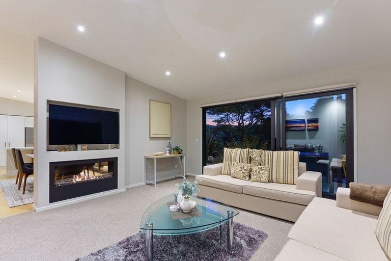 Photo of property in 154 Ngarara Road, Waikanae, 5391