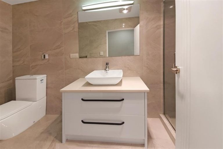 Photo of property in 9 Moko Lane, Greenhithe, Auckland, 0632