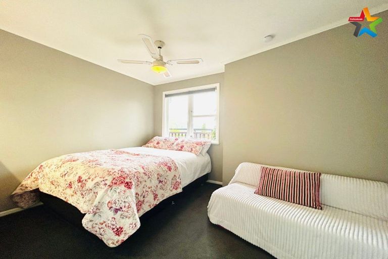 Photo of property in 15 Summit Road, Fairfield, Lower Hutt, 5011