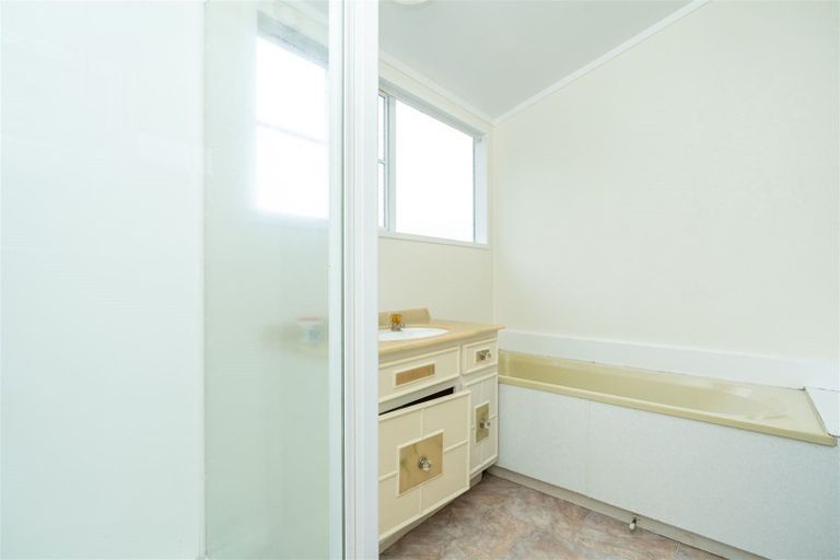 Photo of property in 106 Tuhikaramea Road, Dinsdale, Hamilton, 3204