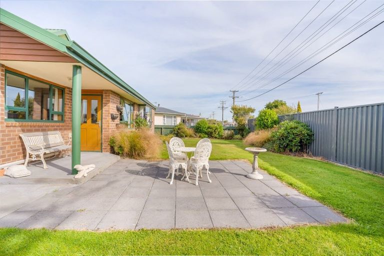 Photo of property in 15 Union Street, Winton, 9720
